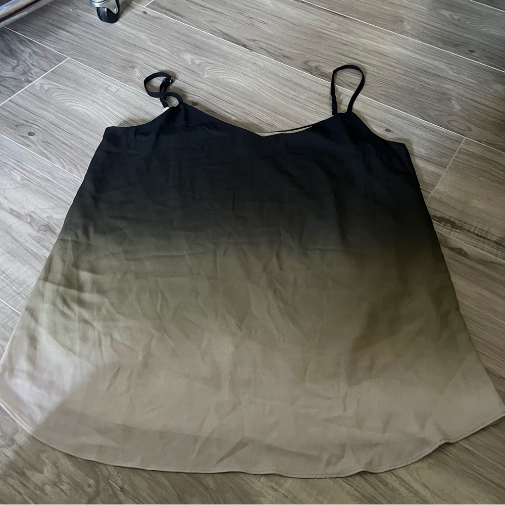 Tahari ombré dip-dye tank size small